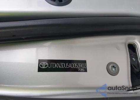 2010 Toyota Prius Iv z USA, uszkodzony, nr VIN JTDKN3DU5A0053903